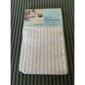 Martha Stewart Everyday Two Standard Pillowcases 180 Thread Count Blend Stripe